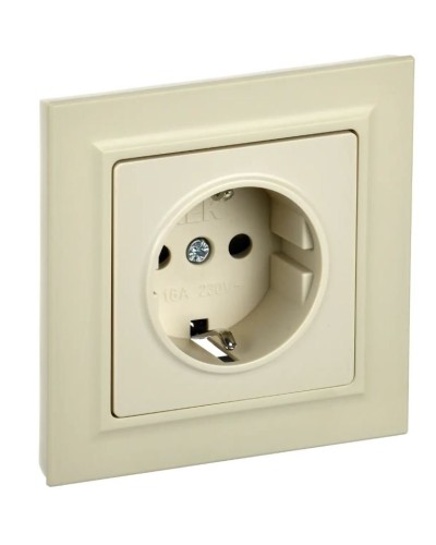 Розетка с з/к РСР14-1-0-БрКр бежевый BRITE (BR-R14-16-K10-F). Розетка с заземлением с защитными шторками в сборе. IEK во Владивостоке
